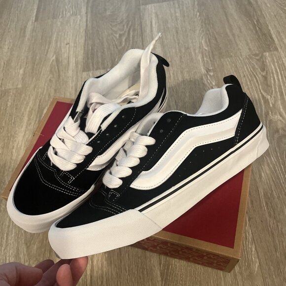 Vans KNU SKOOL Men Women Casual Skate Unisex Sneaker Shoes VN0009QC6BT NEW - Picture 1 of 6